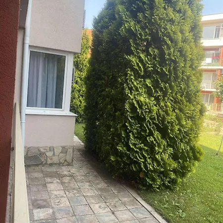 Апартаменты Ground Floor, 2-bed Солнечный берег