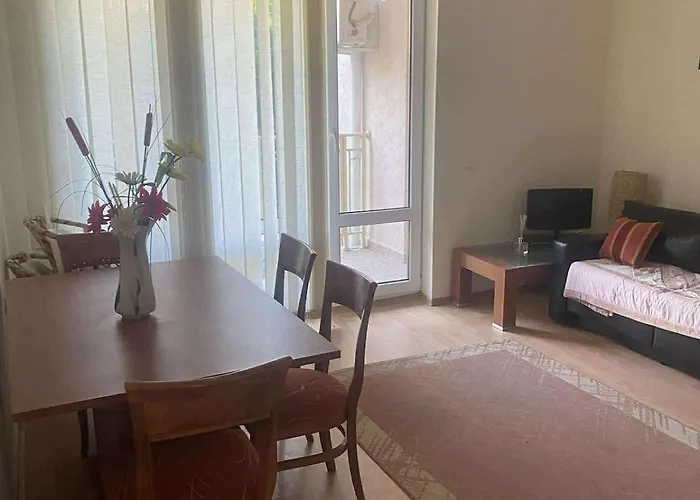 Ground Floor, 2-bed Appartement Slantchev Briag
